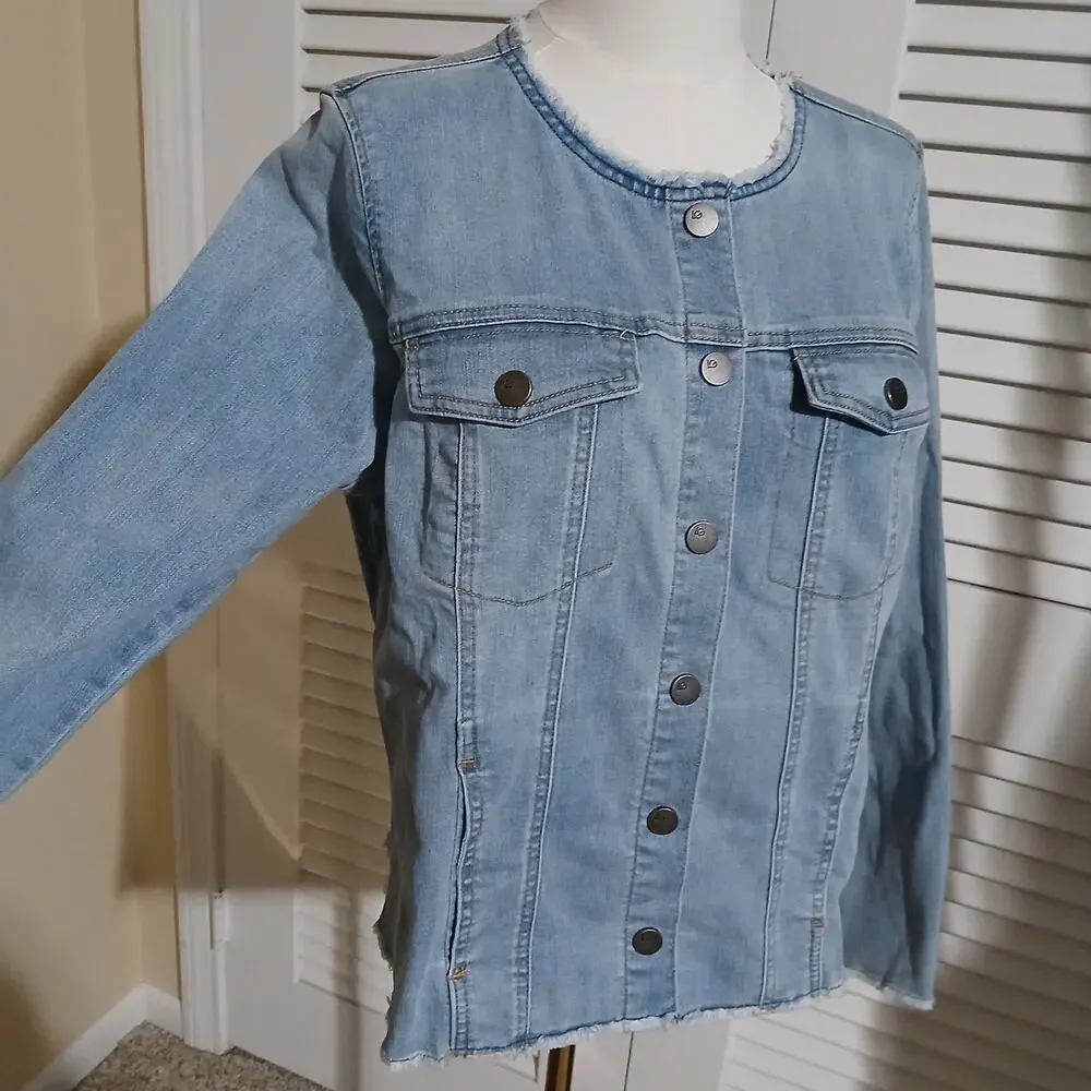 NWOT  LOGO stretch denim light wash raw edge hem/sleeve snap front jacket sz 10